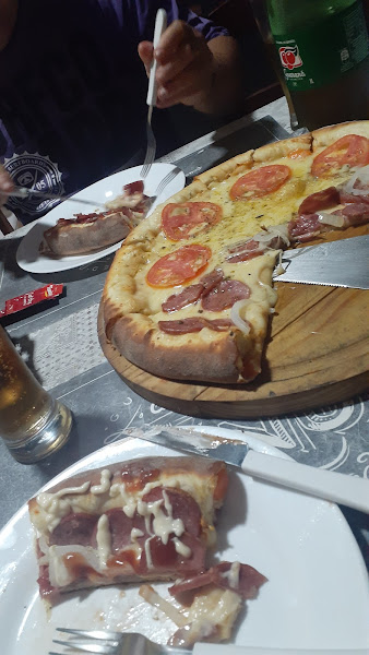 Pizzaria Frango e Calabresa Pizzaria Frango e Calabresa