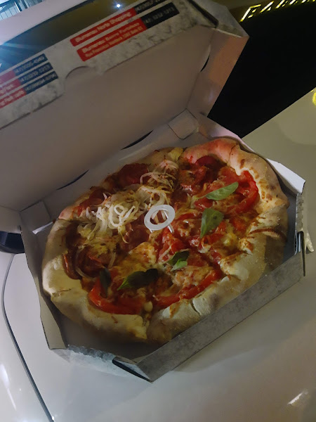 Foto 1 Pizzaria em Blumenau - Disk Pizza - Tele entrega - Forno a Lenha - A Melhor!