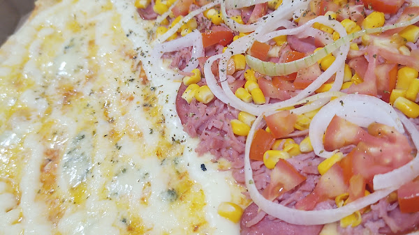 Bella pizza forno a lenha