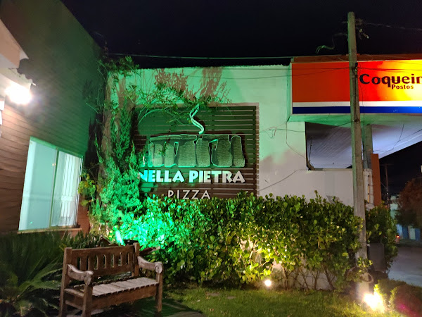 Nella Pietra Pizza