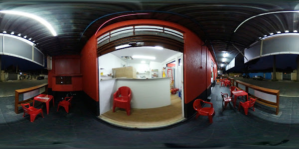 Foto 1 Wolverine Pizzaria Hamburgueria e Adega