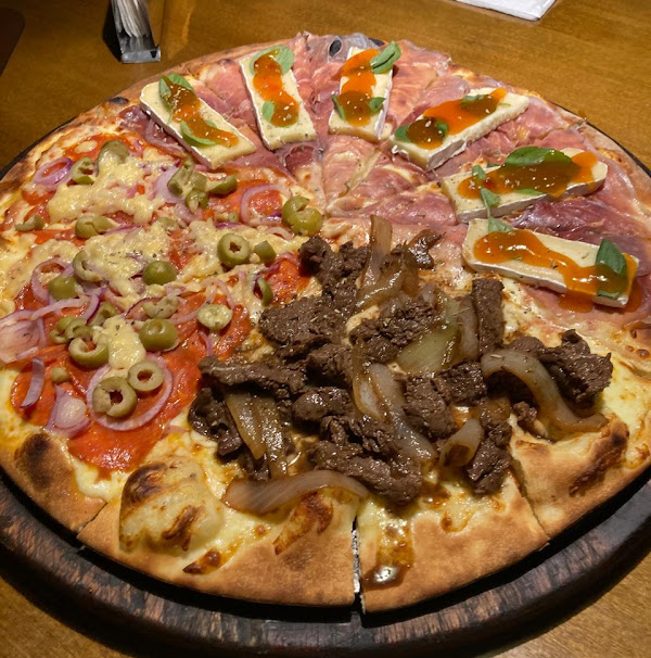 Foto 2 BC Pizza Deck