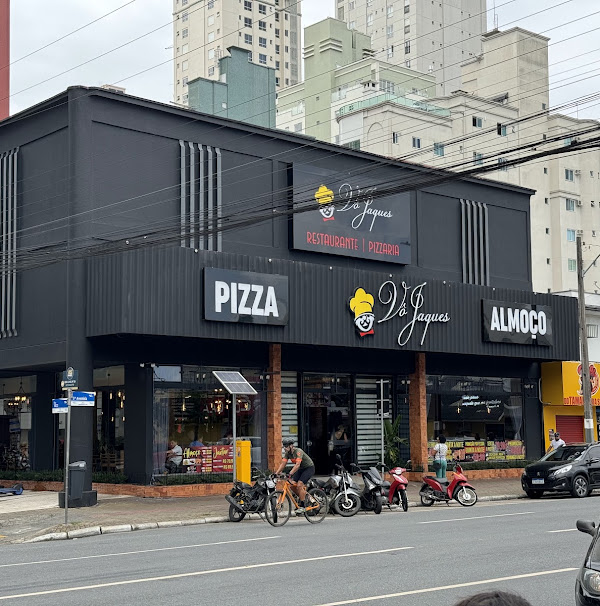 Pizzaria e Restaurante Vô Jaques BC / Buffet - Sushis - Pizzas - Almoço