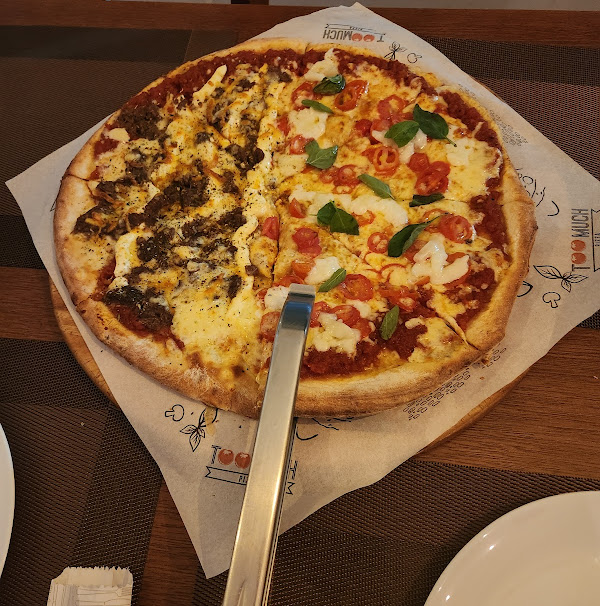 Foto 3 Too Much Pizza (Forno à lenha)