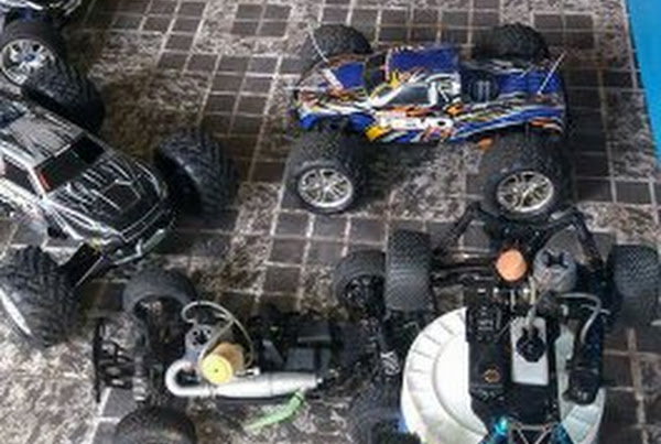 MANUTENÇÃO AUTOMODELO CARRINHO DE CONTROLE REMOTO TAMBÉM FAZEMOS MANUTENÇÃO CARRO ELÉTRICO INFANTIL