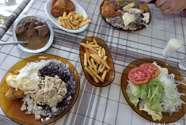 Foto 1 Catuto Comida Caseira