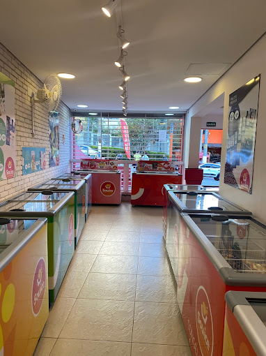 Foto 1 SOU ICE SORVETES E CONGELADOS ALTO DE PINHEIROS