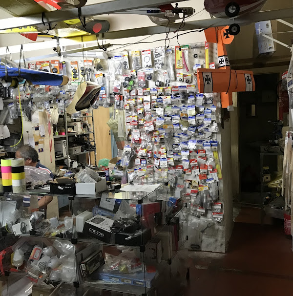 Foto 2 Kamikaze Modelismo