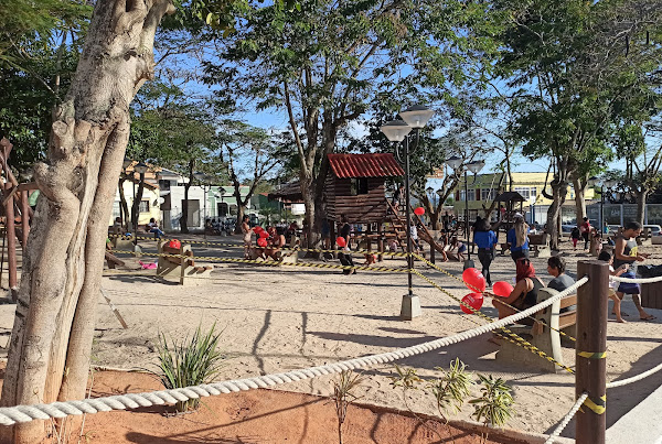 Foto 1 Praça Dr. Plinio de Assis Tavares.