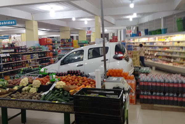Foto 1 Supermercado Pioneiro Loja Três