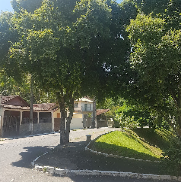 Foto 2 Praça Geraldo Azis de Araújo