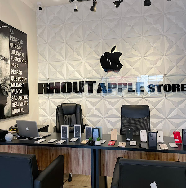 Rhout Apple Store