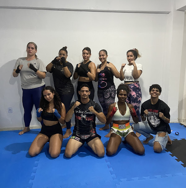 Foto 1 CT THE BEST COMBAT Foto 1 CT THE BEST COMBAT