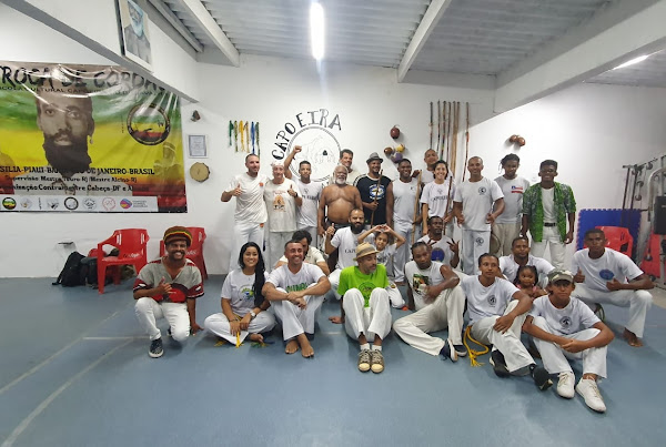Capoeira Auê - Mestre Alcino
