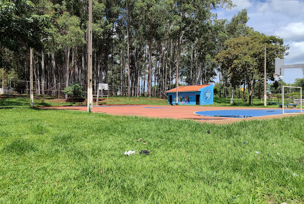 Área de Lazer Maurício Carnevale (Calipeiro)