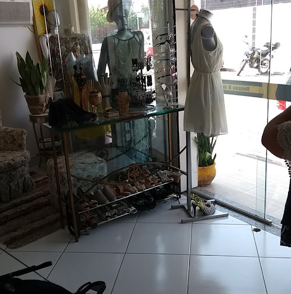 Foto 2 Bazarrô Moda Feminina Novos e Seminovos