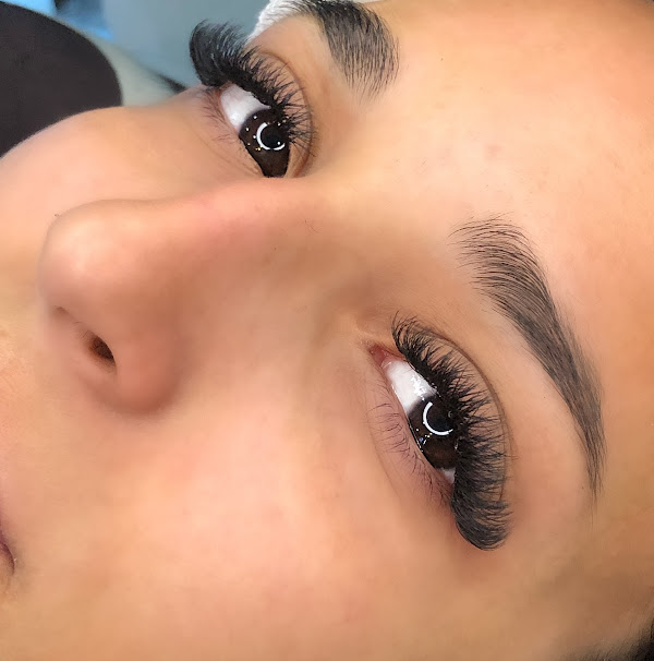 Foto 1 Zaira leão Cílios e sobrancelhas