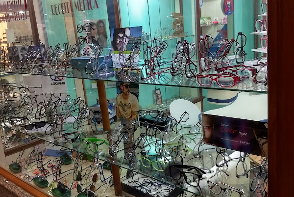 Foto 2 Óptica Jeovah Queiroz