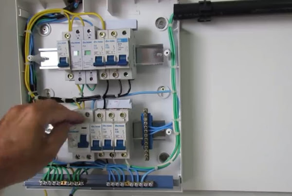 ELETRICISTA PREDIAL E RESIDENCIAL FIRMO.