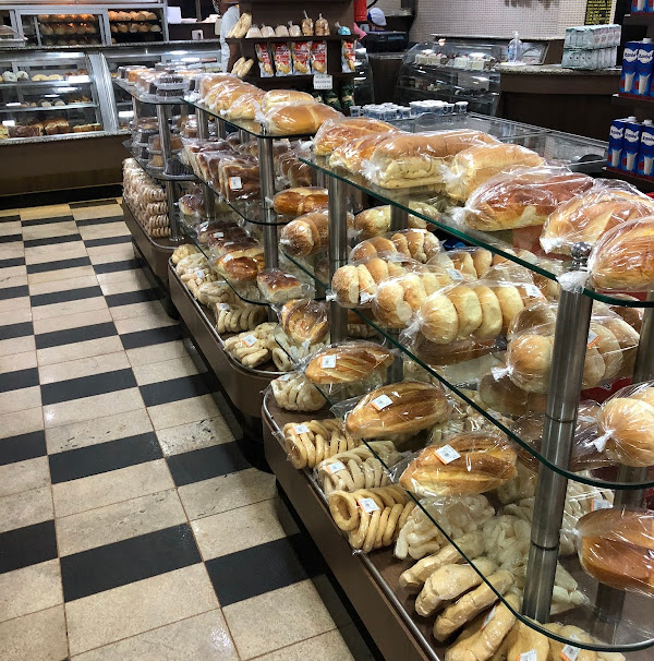 Foto 1 Forno Quente Pães e Conveniências