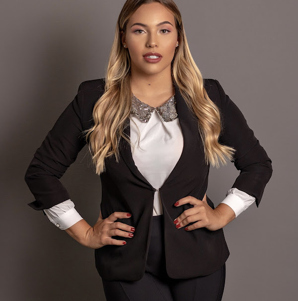 Foto 1 CÍLIOS THAÍS FERRARI