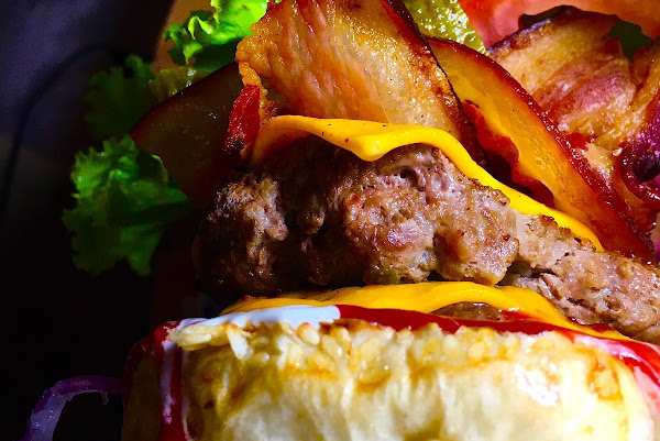 Foto 2 Hamburgueria - Ticinha Burguer Brasa