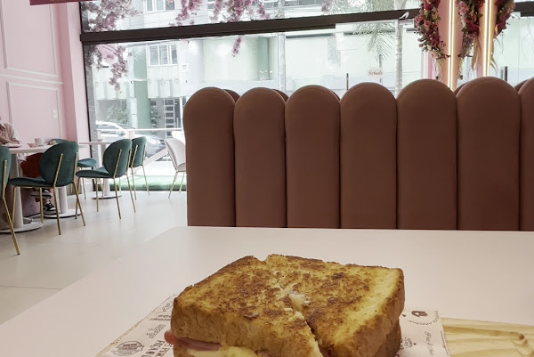 Encanto Rosa - Café e Confeitaria