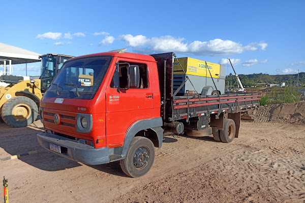 Foto 1 W K peças e Transportes