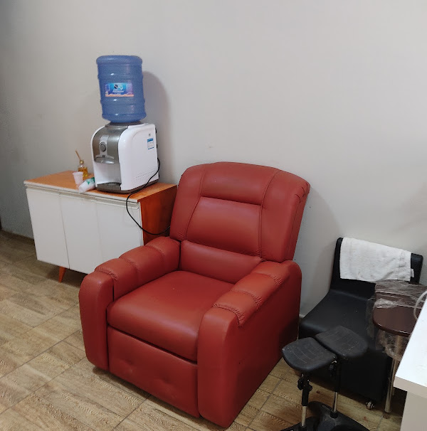 Foto 1 Jordania Layne Nail Designer Foto 1 Jordania Layne Nail Designer