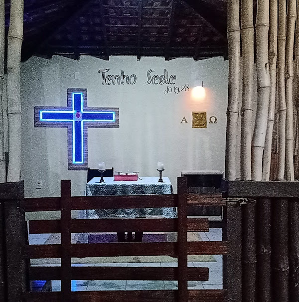 Comunidade Diante da Cruz