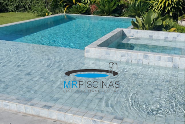 MR Limpeza de Piscinas e Jardins