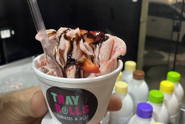 Foto 1 Thay Rolls SORVETES E AÇAÍ