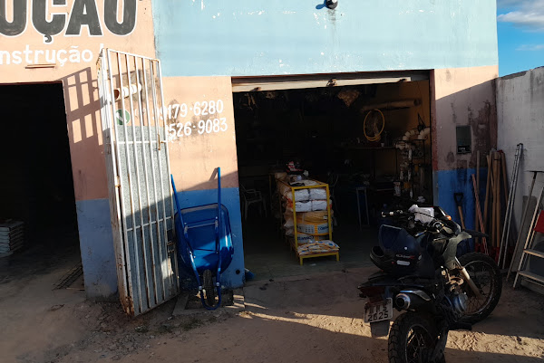 Foto 1 Prédio das construções Foto 1 Prédio das construções