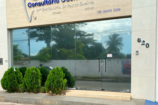 Consultório Odontológico Dra Danilla / Dr Rayron