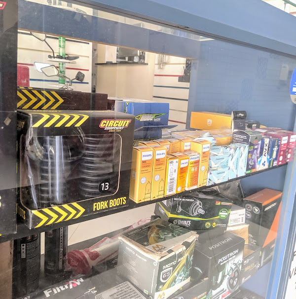 Foto 2 Uba Gil Motos Loja 03