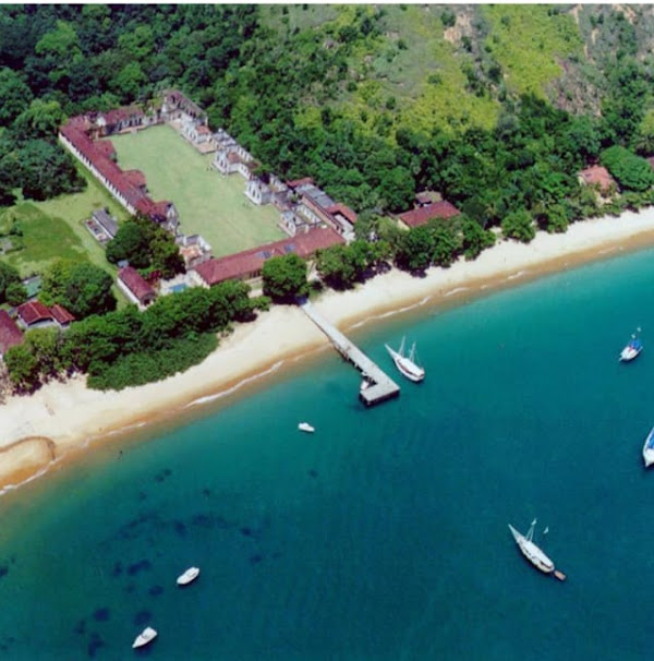 Foto 3 Imensidao azul passeios ( Escuna-lanchas)