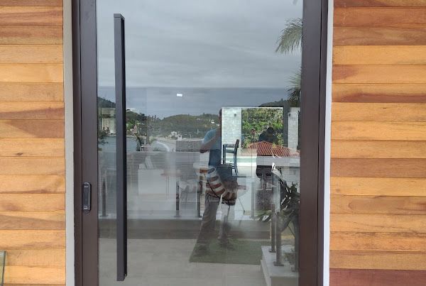 Foto 1 Maresias - Vidraçaria em Ubatuba