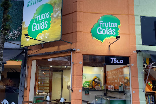 Frutos de Goiás