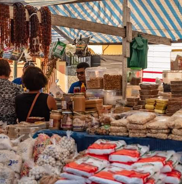 Foto 2 Praça BIP (Feira de Hortifruti)