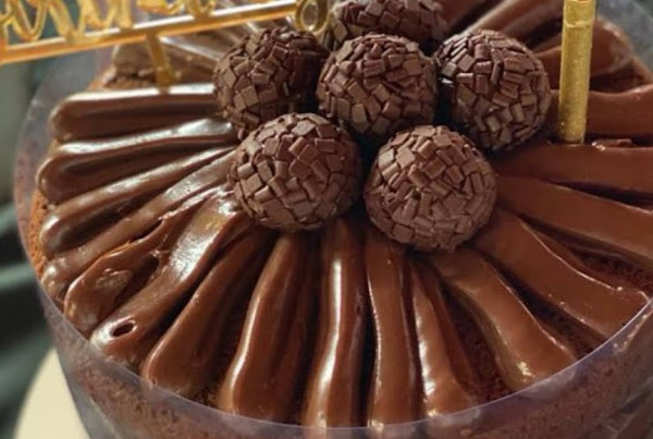 Confeitaria Pascoal | Encomenda de Bolos e Doces em Ubatuba - SP