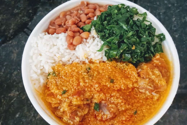 Foto 2 Nina Marmitex