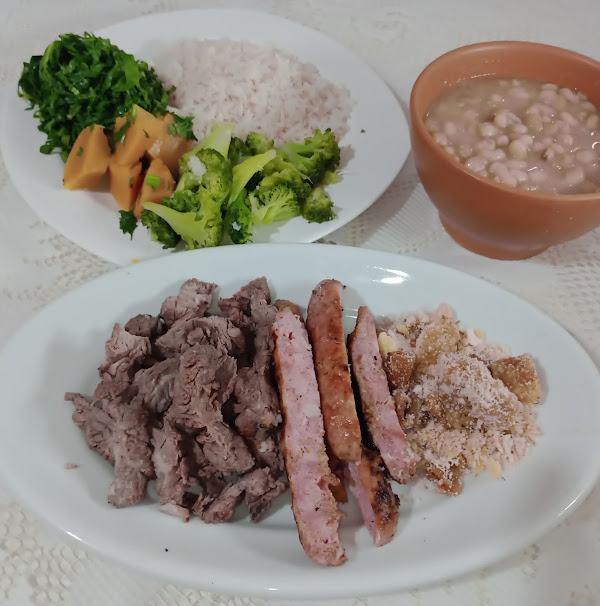 Foto 1 Marmitex da Vovó - Entrega de almoço - Delivery Ubatuba