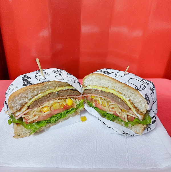 Foto 1 Hambúrgueria Container Burguer''s Ubatuba