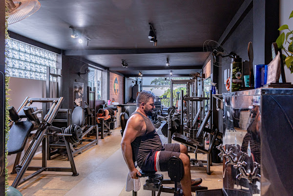 Foto 1 Outdoor Academia