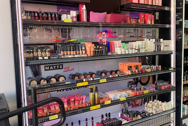 Foto 1 Cosméticos Maná