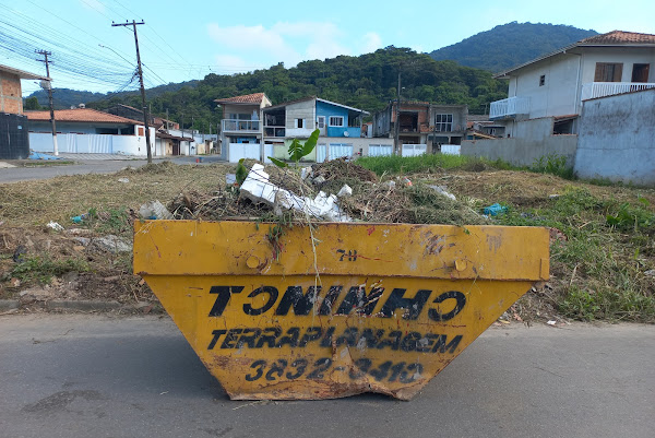 Foto 2 Toninho Terraplenagem - Disk Entulho e Caçambas