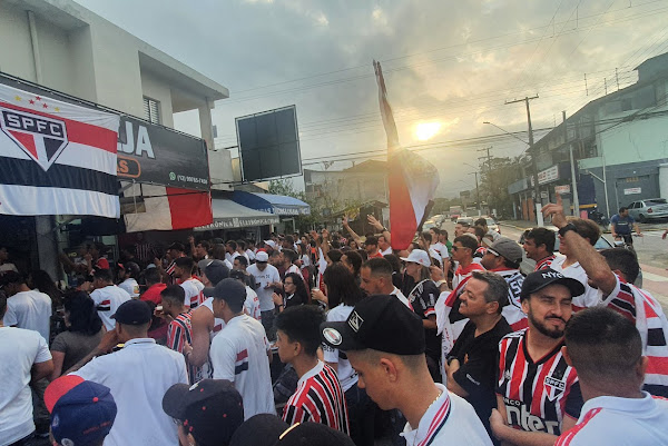 Foto 2 SEDE UBATUBA TRICOLOR Foto 2 SEDE UBATUBA TRICOLOR