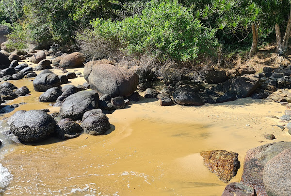 Foto 1 Praia do Morcego