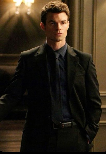 Chat with Elijah Mikaelson  on YourCrush.ai