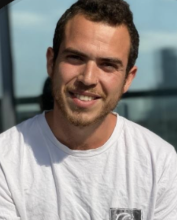 Portrait of Ariel Shtauber